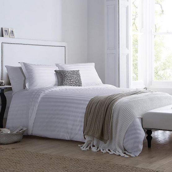 Synda ชุดเครื่องนอน 6ฟุต Hotel Collection (WHITE STRIPE 1 in.) Synda ชุดเครื่องนอน 6ฟุต Hotel Collection (WHITE STRIPE 1 in.)