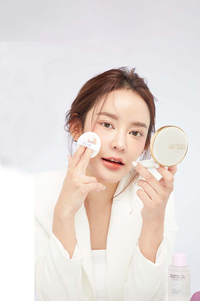 Jovina คุชชั่นกึ่งแมตต์ CUSHION SPF 25 PA+++ 15 กรัม สี NO.01 CREME 