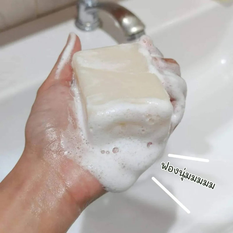 PAMPER SKIN สบู่น้ำมันมะพร้าว Coconut Oil Soap 150 กรัม