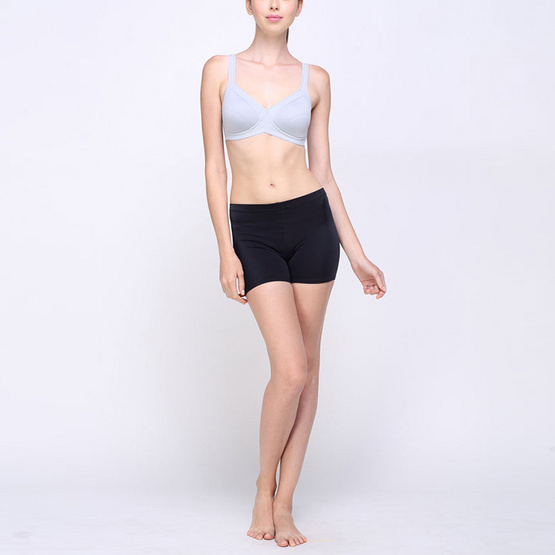 Wacoal เสื้อยกทรงรูปแบบสปอร์ตบรา รุ่น WR1483 สีเทา Wacoal เสื้อยกทรงรูปแบบสปอร์ตบรา รุ่น WR1483 สีเทา
