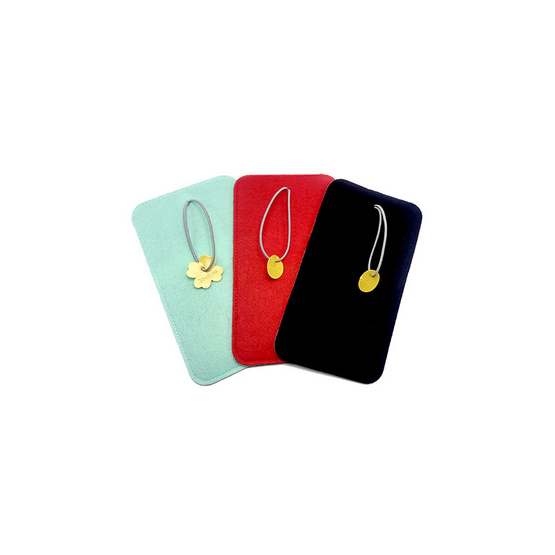 Yoobao Gift Set Powerbank M25 20000mAh พร้อมของแถม 3 รายการ ของแถมคละสี สาย MicroUsb Yoobao Gift Set Powerbank M25 20000mAh พร้อมของแถม 3 รายการ ของแถมคละสี สาย MicroUsb