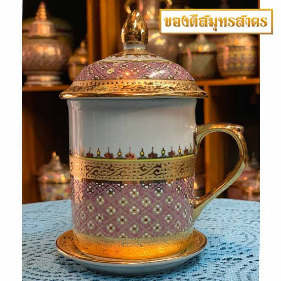 หนูเล็กเบญจรงค์ ชุดแก้วมัคกาแฟ ทองนูนลายดอกมะลิลอย สีชมพู หนูเล็กเบญจรงค์ ชุดแก้วมัคกาแฟ ทองนูนลายดอกมะลิลอย สีชมพู