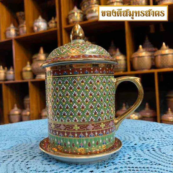 หนูเล็กเบญจรงค์ แก้วน้ำ เบญรงค์ ลายพิกุลใบพัด สีเขียวตอง หนูเล็กเบญจรงค์ แก้วน้ำ เบญรงค์ ลายพิกุลใบพัด สีเขียวตอง