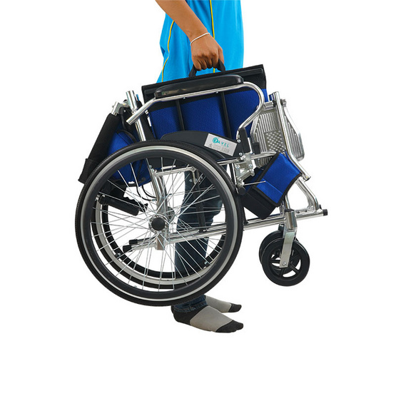 Fasicare TAVEL รถเข็นผู้ป่วยเหล็กชุบโครเมียม รุ่น FIC-211BL เบาะพีวีซีสีกรมท่า พับได้ Fasicare TAVEL รถเข็นผู้ป่วยเหล็กชุบโครเมียม รุ่น FIC-211BL เบาะพีวีซีสีกรมท่า พับได้