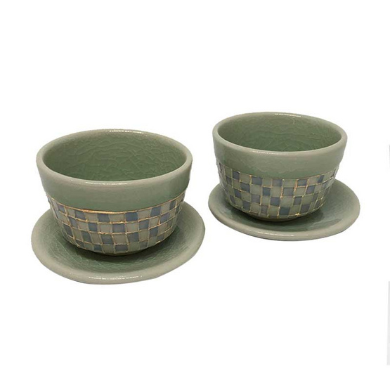 ChiangMai Celadon ชุดแก้วน้ำชาศิลาดลโมเสค พร้อมจานรองแบบคู่ ChiangMai Celadon ชุดแก้วน้ำชาศิลาดลโมเสค พร้อมจานรองแบบคู่
