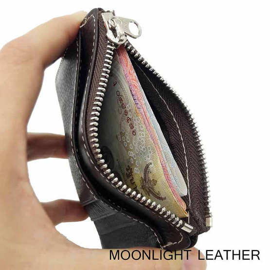 Moonlight AC027BRO กระเป๋าใส่เหรียญ ใส่บัตรหนังแท้ รุ่น Pure สีน้ำตาลเข้ม Moonlight AC027BRO กระเป๋าใส่เหรียญ ใส่บัตรหนังแท้ รุ่น Pure สีน้ำตาลเข้ม
