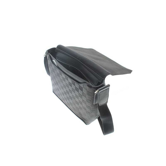 Pierre Cardin กระเป๋าสะพาย รุ่น PSJ5-VL97-2 BK Pierre Cardin กระเป๋าสะพาย รุ่น PSJ5-VL97-2 BK